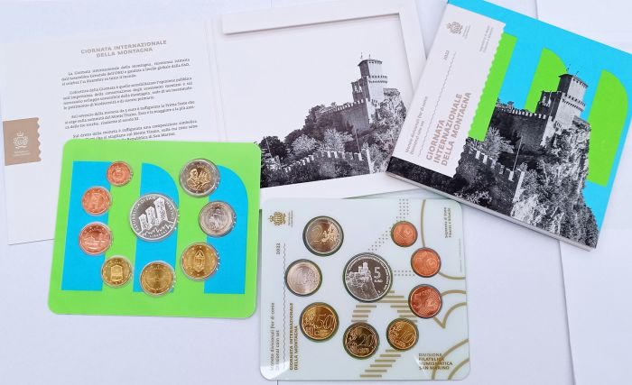 Monetazione divisionale fior di conio 2022 contenente una moneta in argento da 5 Euro fior di conio dedicata alla â€œGiornata internazionale della montagna"