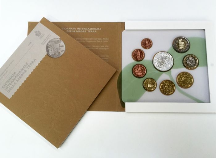 Divisionale fdc + 5 Euro 2016 9 pz.